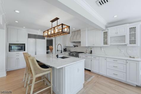 6 Dahl Drive Montville NJ 07045