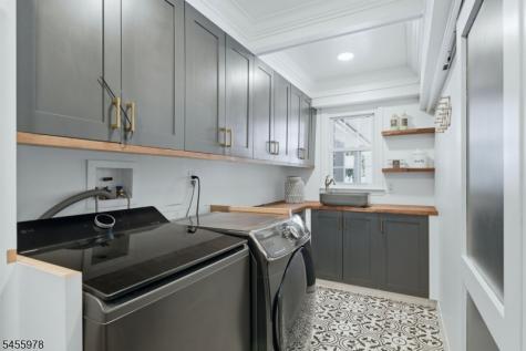 6 Dahl Drive Montville NJ 07045