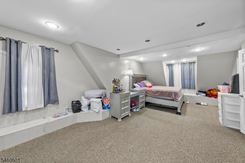 38 Nairn Place Newark NJ 07108