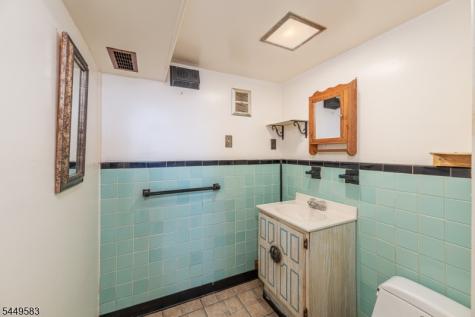 61 Doherty Drive Clifton NJ 07013