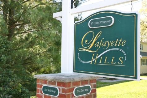 17 De Bruyle Court Hawthorne NJ 07506