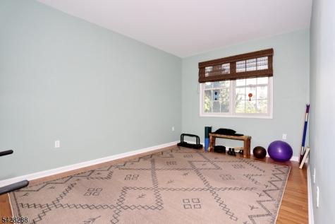 17 De Bruyle Court Hawthorne NJ 07506