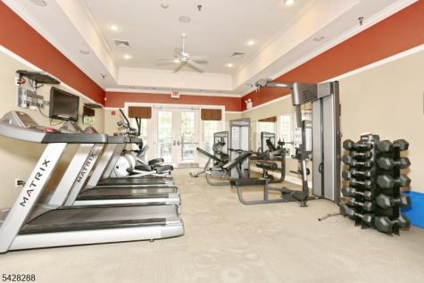 17 De Bruyle Court Hawthorne NJ 07506