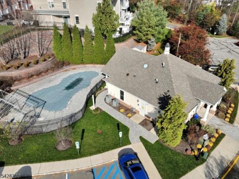 17 De Bruyle Court Hawthorne NJ 07506