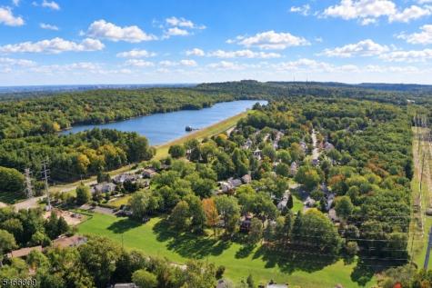 110 Kingwood Drive Little Falls NJ 07424