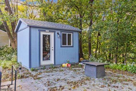 110 Kingwood Drive Little Falls NJ 07424