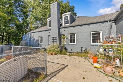 110 Kingwood Drive Little Falls NJ 07424