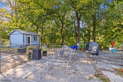 110 Kingwood Drive Little Falls NJ 07424