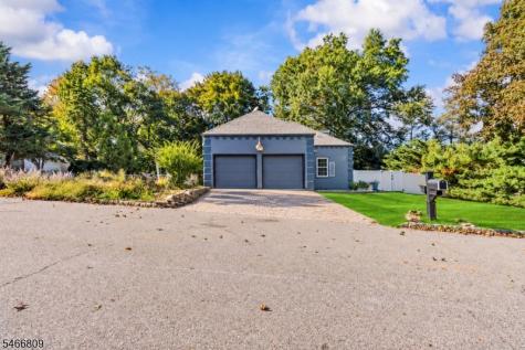 110 Kingwood Drive Little Falls NJ 07424