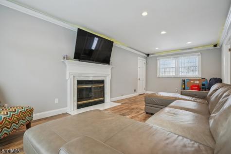 25 Nathan Way Wayne NJ 07470