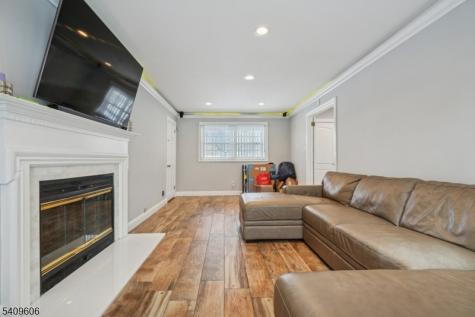 25 Nathan Way Wayne NJ 07470