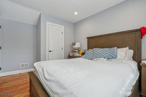 25 Nathan Way Wayne NJ 07470