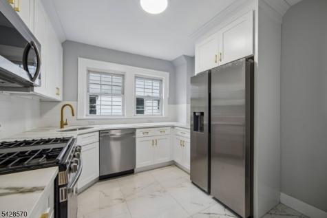 45 Leslie Street East Orange NJ 07017