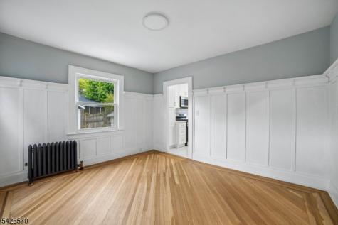 45 Leslie Street East Orange NJ 07017