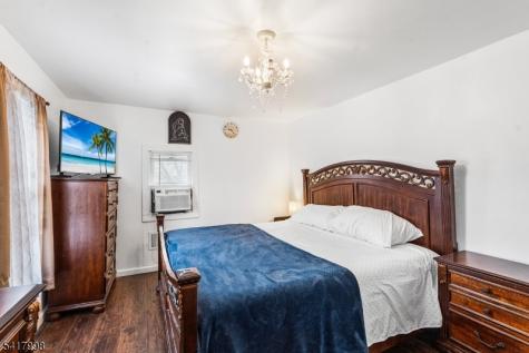 218 Muhlenberg Place Plainfield NJ 07060
