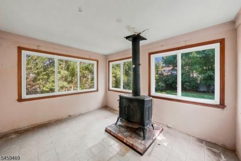 109 W Hanover Avenue Morris Plains NJ 07950