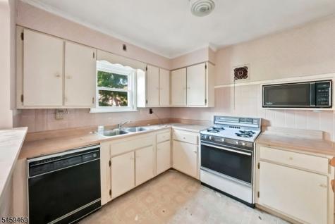 109 W Hanover Avenue Morris Plains NJ 07950