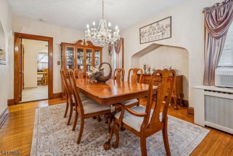 32 Fairview Place Belleville NJ 07109