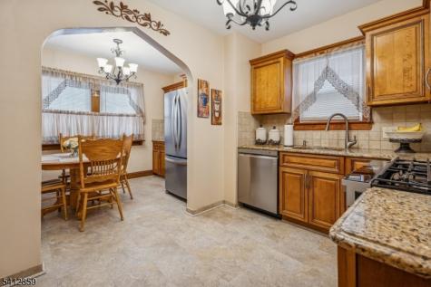 32 Fairview Place Belleville NJ 07109