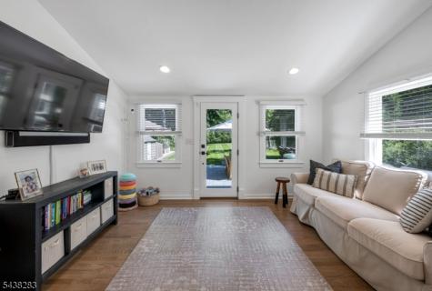 979 Salem Lane Ridgewood Village NJ 07450