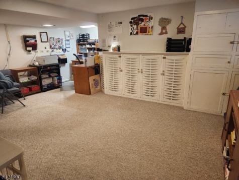 82 Arnot Place Paramus NJ 07652