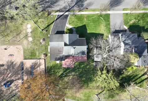 82 Arnot Place Paramus NJ 07652