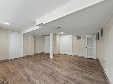 8 Martin Road Verona NJ 07044