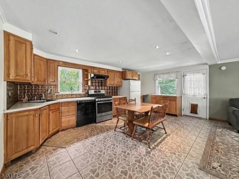 8 Martin Road Verona NJ 07044