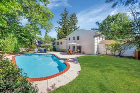 5 Fairview Avenue West Orange NJ 07052