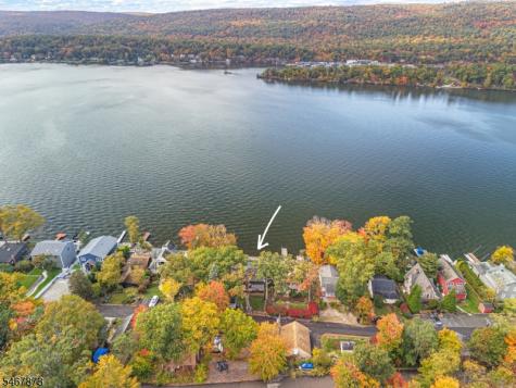 37 Lake Park Terrace West Milford NJ 07421
