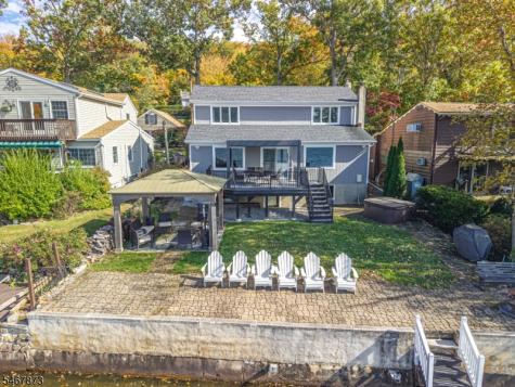 37 Lake Park Terrace West Milford NJ 07421
