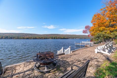 37 Lake Park Terrace West Milford NJ 07421