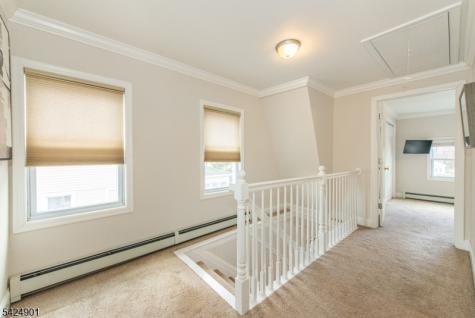 16 Chestnut Place Nutley NJ 07110