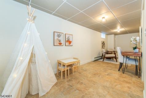 16 Chestnut Place Nutley NJ 07110