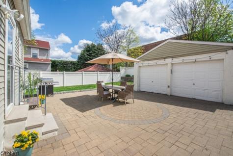 16 Chestnut Place Nutley NJ 07110