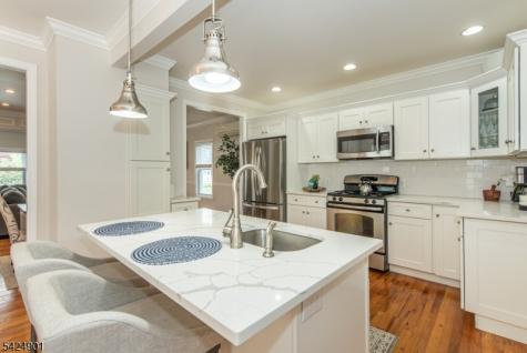 16 Chestnut Place Nutley NJ 07110