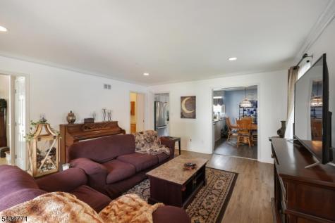 9 Lane Road Hillsborough NJ 08844