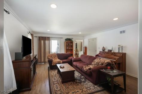 9 Lane Road Hillsborough NJ 08844