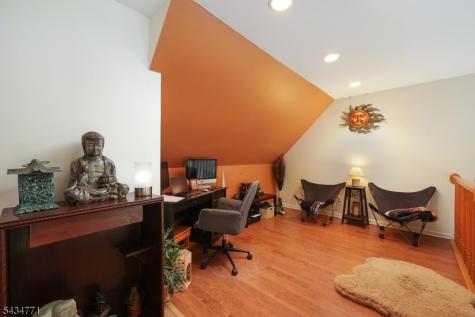 9 Lane Road Hillsborough NJ 08844