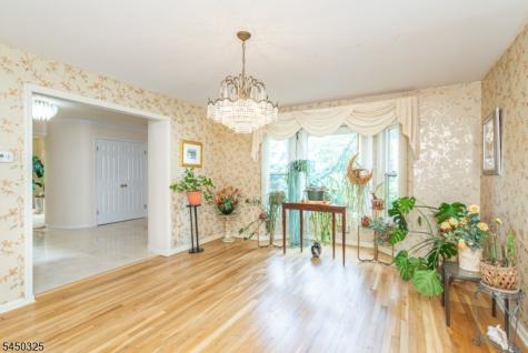 9 Puddingstone Way Florham Park NJ 07932