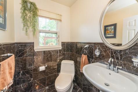 9 Puddingstone Way Florham Park NJ 07932