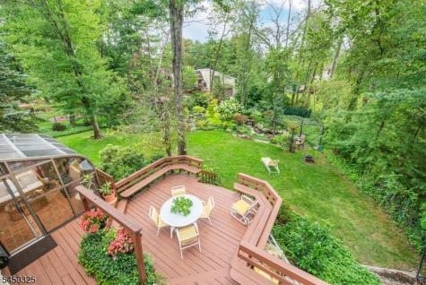 9 Puddingstone Way Florham Park NJ 07932