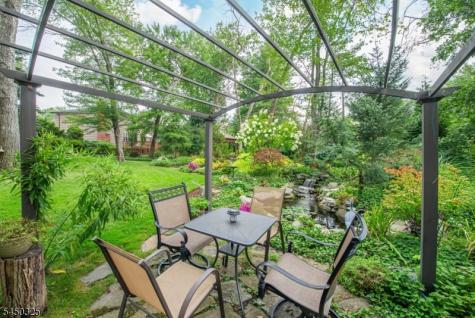 9 Puddingstone Way Florham Park NJ 07932