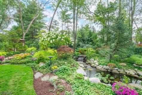 9 Puddingstone Way Florham Park NJ 07932