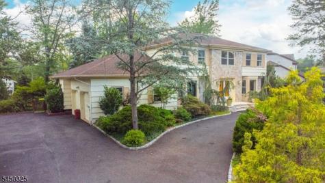 9 Puddingstone Way Florham Park NJ 07932