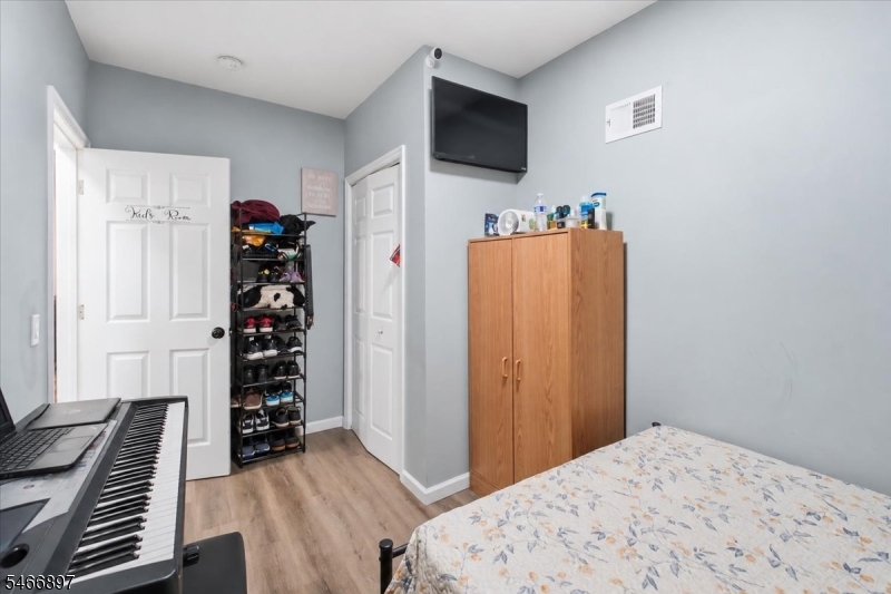 87 E 17th Street Paterson NJ 07524