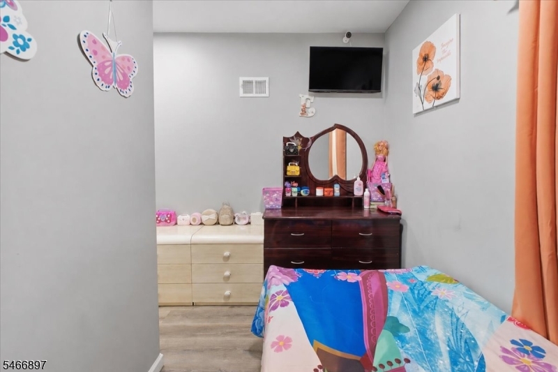87 E 17th Street Paterson NJ 07524