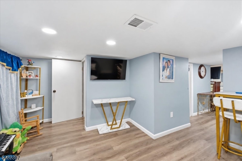 87 E 17th Street Paterson NJ 07524