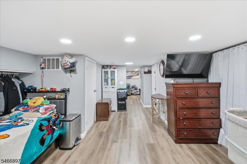 87 E 17th Street Paterson NJ 07524