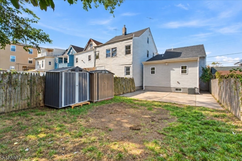 87 E 17th Street Paterson NJ 07524